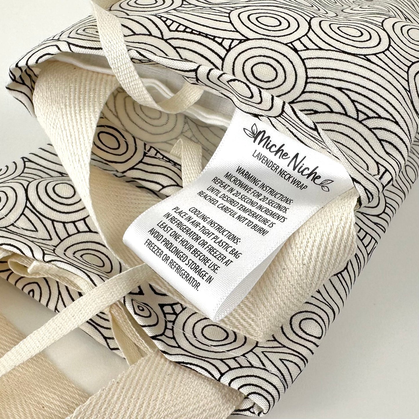Lavender Neck Wrap | Ivory Whirls